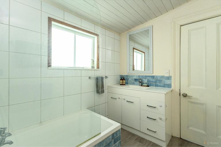 Photo of property in 68 Peel Street, Geraldine, 7930