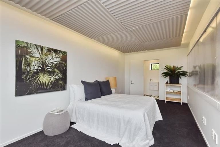 Photo of property in 6 Craigieburn Lane, Mount Pleasant, Christchurch, 8081