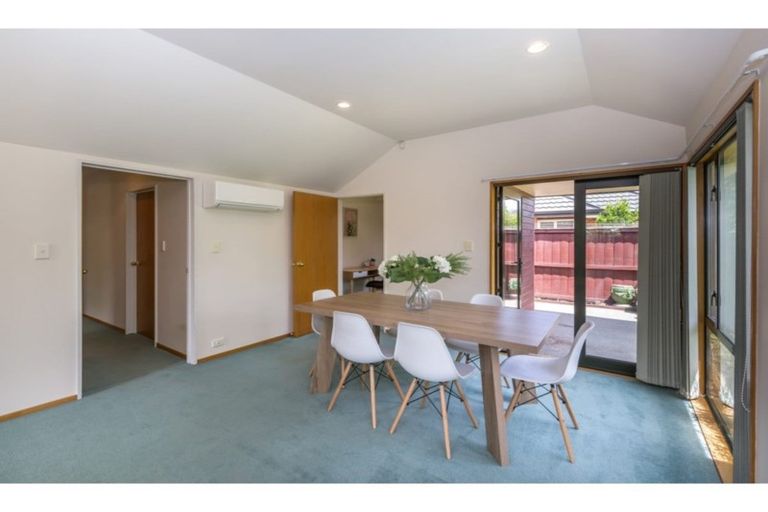 Photo of property in 6 Oakview Lane, Cashmere, Christchurch, 8022