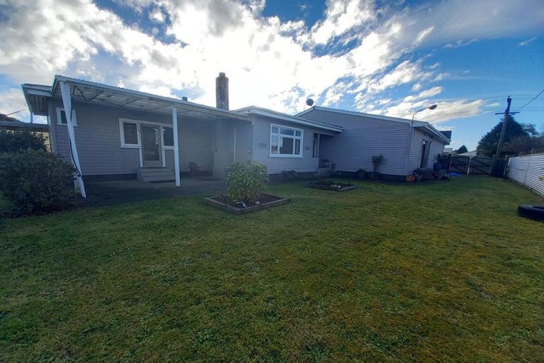 Photo of property in 85 Half Mile Road, Tuatapere, 9620