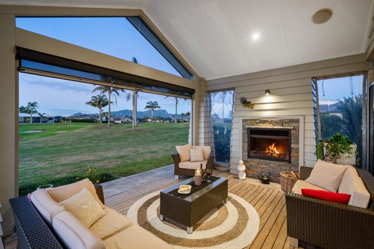 Photo of property in 89 Barbados Way, One Tree Point, 0118