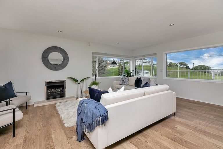 Photo of property in 1/4 Denby Lane, Northcote Point, Auckland, 0627