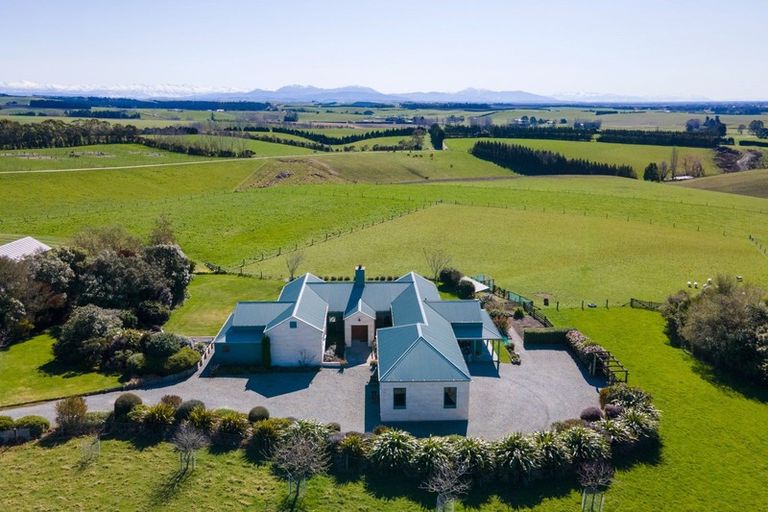 Photo of property in 170 Spur Road, Hadlow, Timaru, 7975