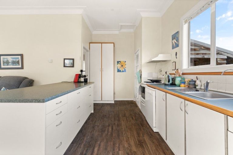 Photo of property in 11 Hoylake Street, Outram, 9019