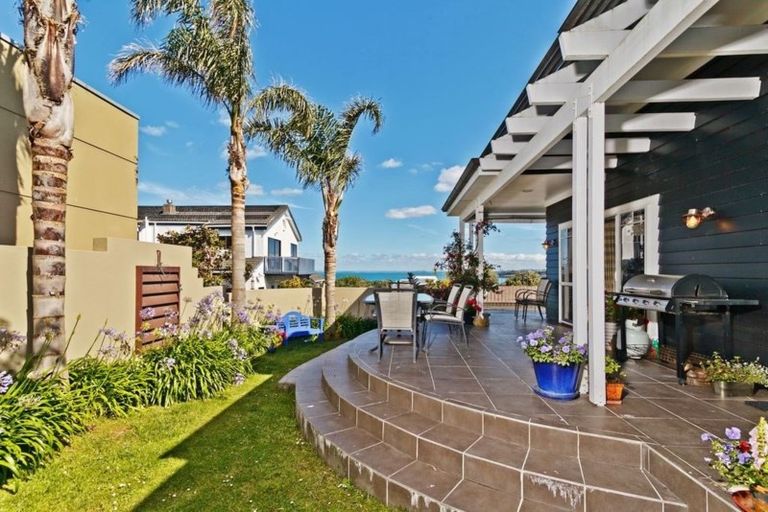 Photo of property in 36a Sharon Road, Waiake, Auckland, 0630