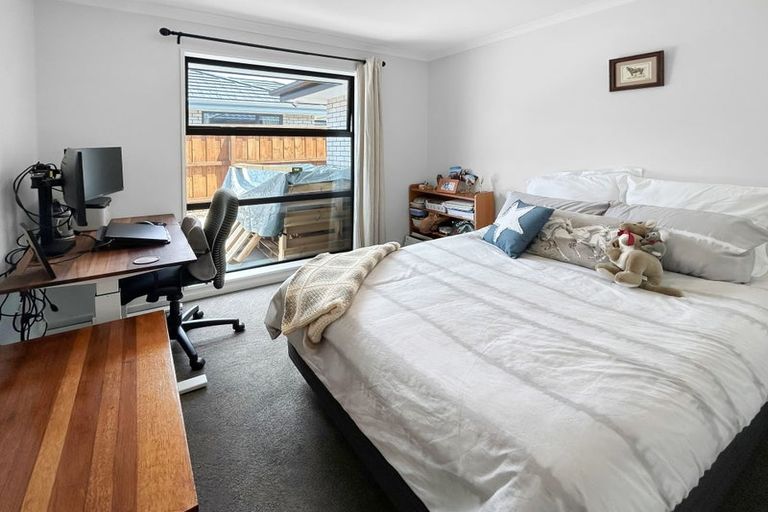 Photo of property in 30 Quinn Crescent, Woodend, 7610