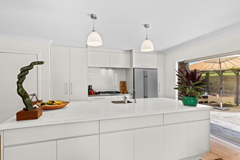 Photo of property in 27 Harbour View Road, Point Wells, Warkworth, 0986