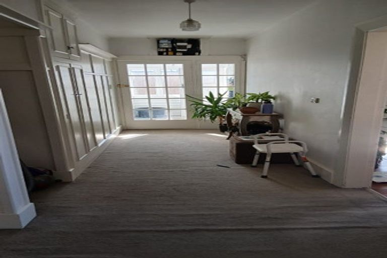 Photo of property in 2/12 Hewitts Road, Merivale, Christchurch, 8014