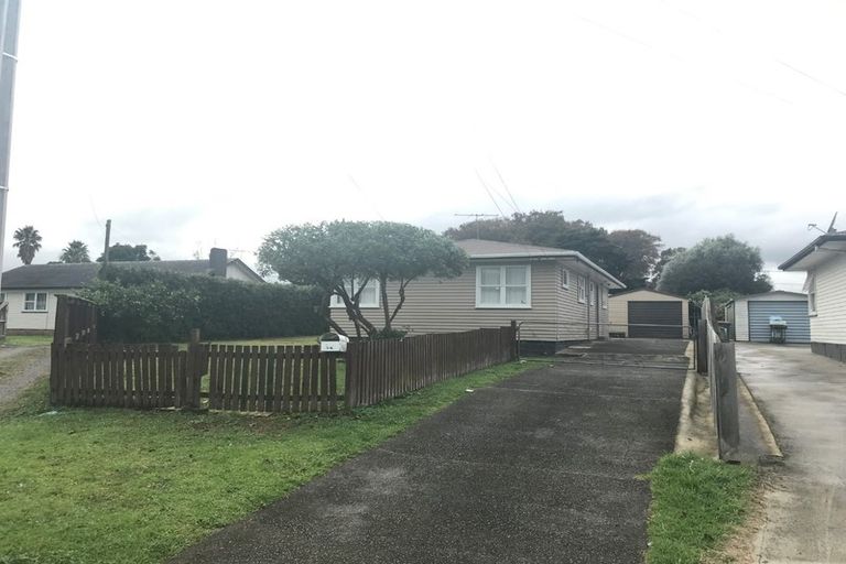 Photo of property in 14 Orion Street, Papakura, 2110