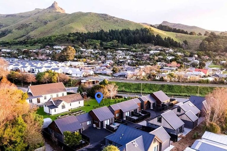 Photo of property in 5/9 Truscotts Road, Heathcote Valley, Christchurch, 8022