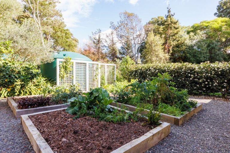 Photo of property in 20 Homestead Lane, Fitzherbert, Palmerston North, 4471