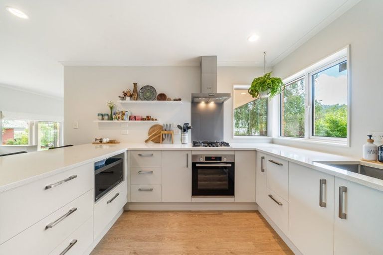 Photo of property in 7 Carlow Grove, Birchville, Upper Hutt, 5018