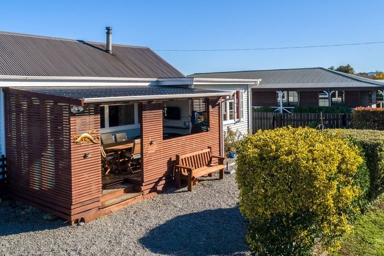 Photo of property in 18 Esther Street, Martinborough, 5711