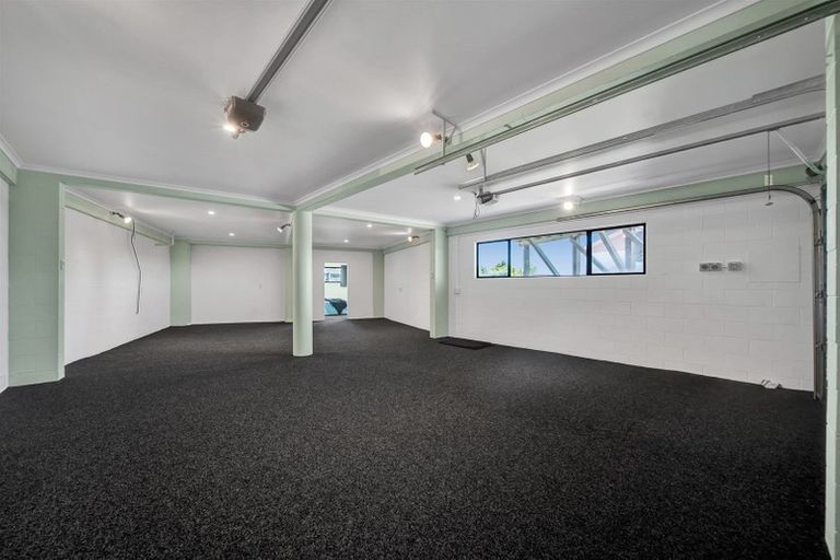 Photo of property in 13 Virginia Place, Whalers Gate, New Plymouth, 4310