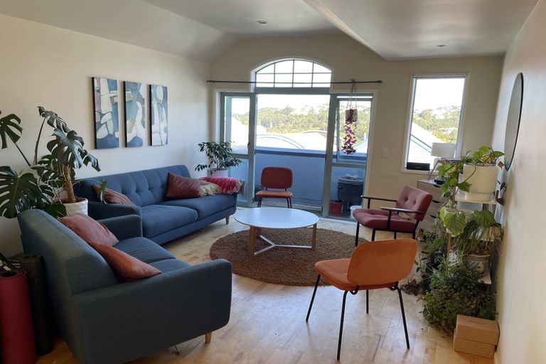 Photo of property in 12/93a Kelburn Parade, Kelburn, Wellington, 6012