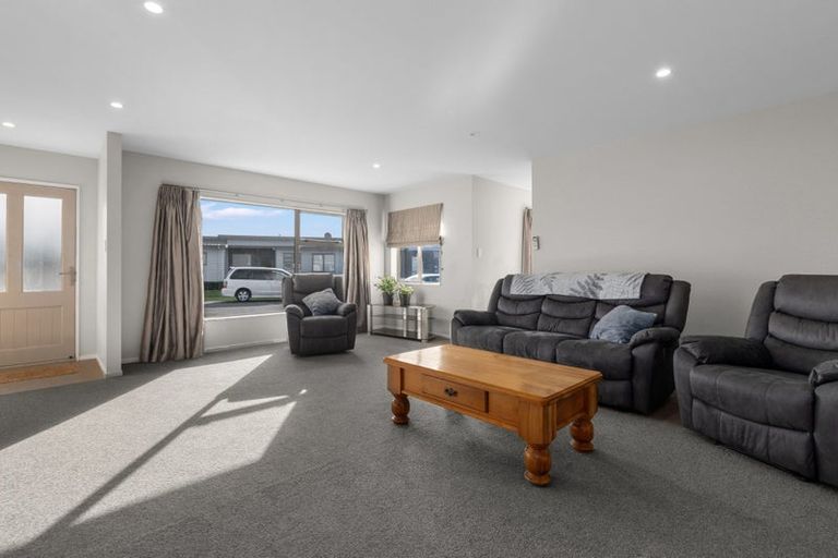 Photo of property in 17 Scoria Close, Pyes Pa, Tauranga, 3112