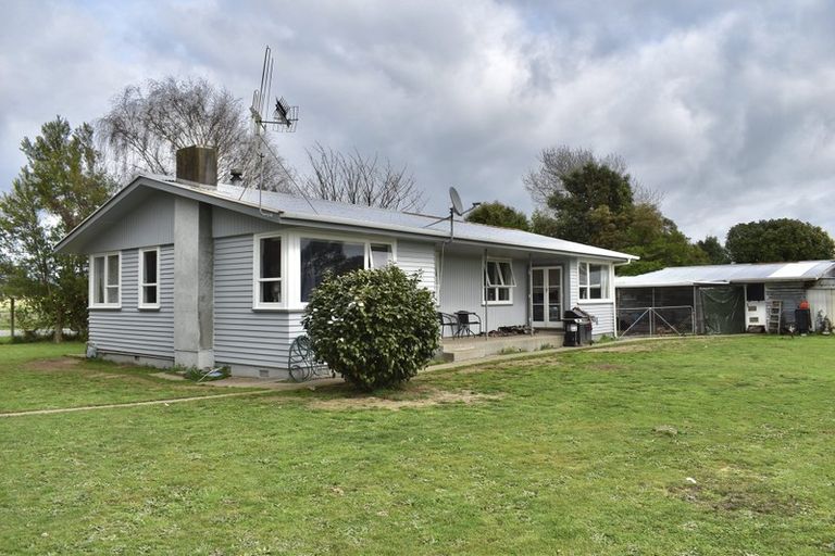Photo of property in 54 Kuku Beach Road, Kuku, Levin, 5570