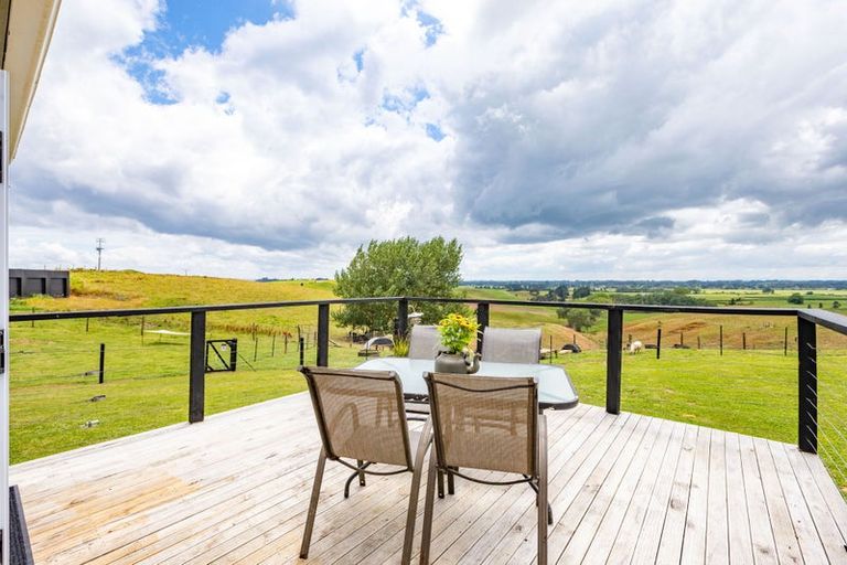 Photo of property in 112 Grove Road, Te Pahu, Hamilton, 3285