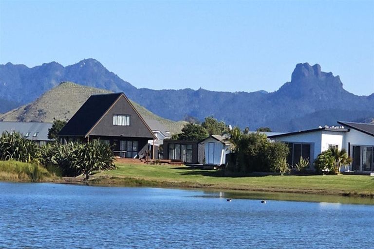 Photo of property in 135 Harbour Drive, Matarangi, Whitianga, 3592