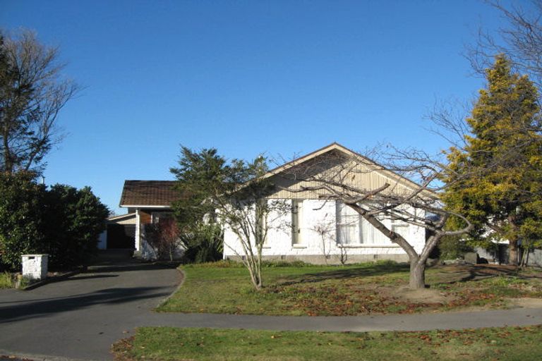 Photo of property in 20 Sarabande Avenue, Redwood, Christchurch, 8051