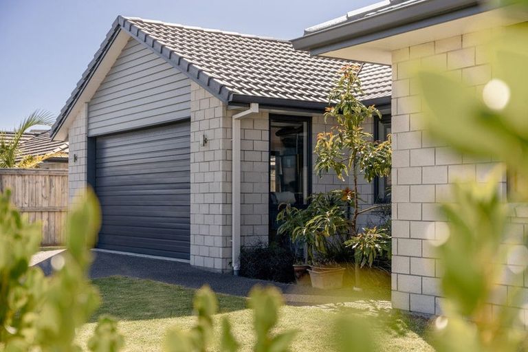 Photo of property in 78 Bert Wall Drive, Omokoroa, 3114