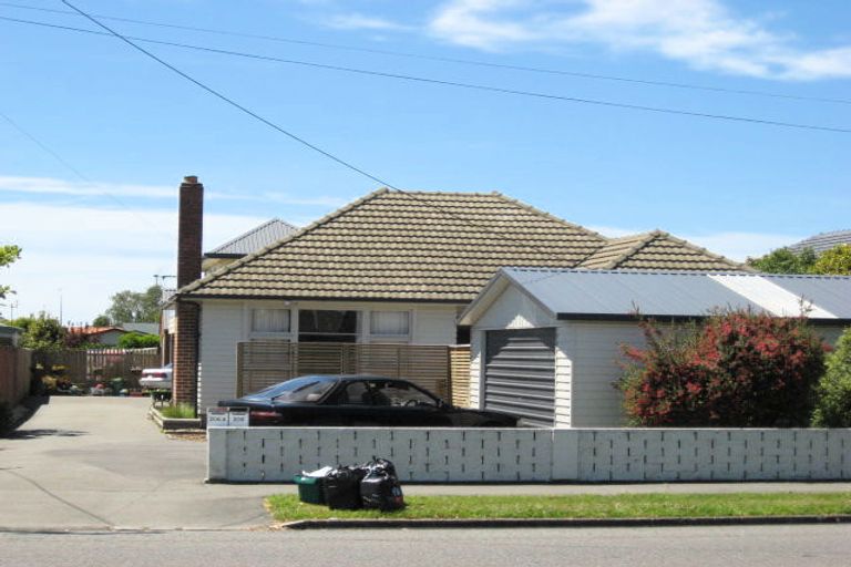 Photo of property in 206a Avonhead Road, Avonhead, Christchurch, 8042