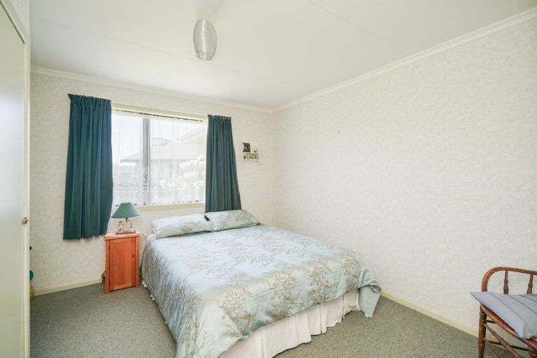 Photo of property in 42 Aloway Street, Wallacetown, 9816