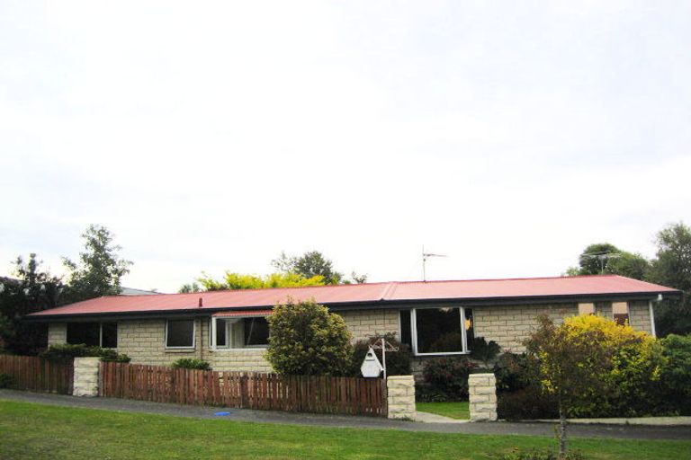 Photo of property in 47 Walton Park Avenue, Fairfield, Dunedin, 9018
