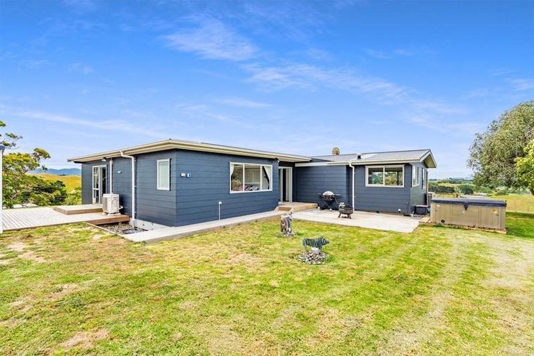 Photo of property in 29 Massey Road, Waipu, 0582