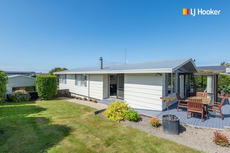 Photo of property in 29 Estuary Crescent, Fairfield, Dunedin, 9018