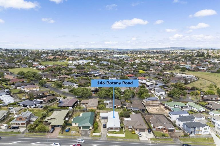 Photo of property in 146 Botany Road, Botany Downs, Auckland, 2010