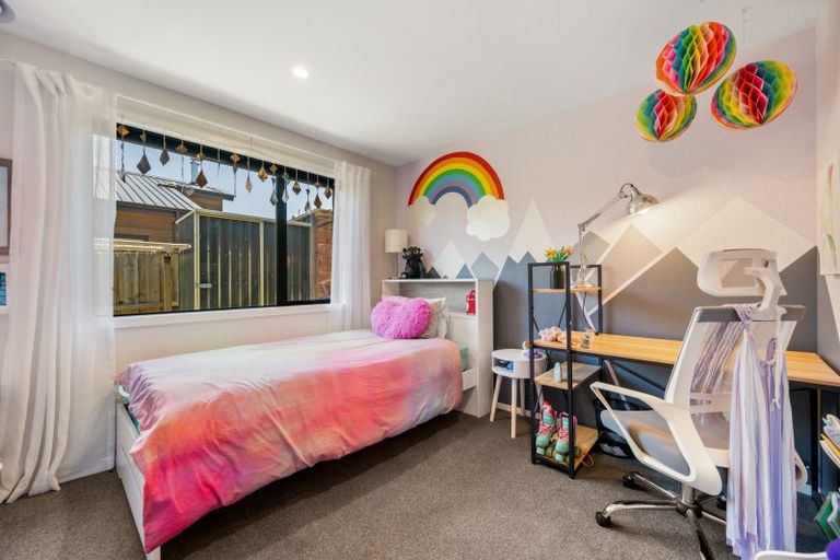 Photo of property in 45 Mount Linton Avenue, Wanaka, 9305