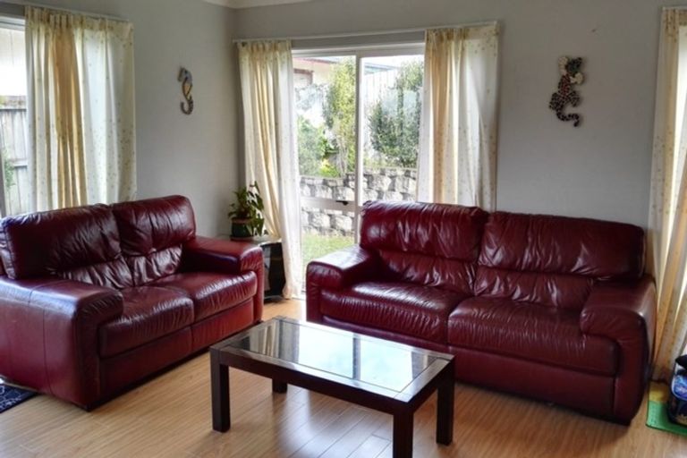 Photo of property in 8a Grassways Avenue, Pakuranga, Auckland, 2010
