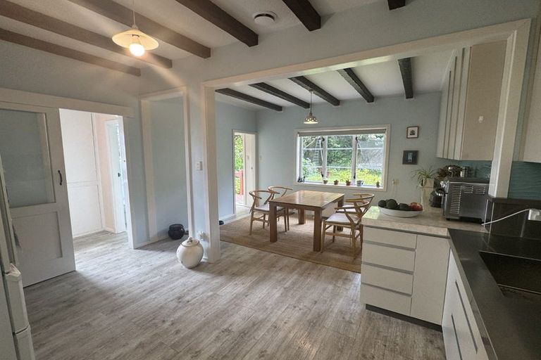 Photo of property in 2 Homewood Crescent, Karori, Wellington, 6012