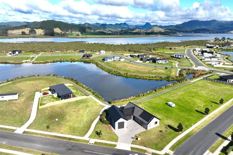 Photo of property in 100 Kopani Road, Matarangi, 3592