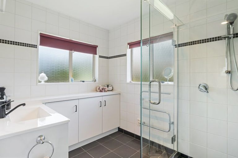 Photo of property in 18a Ebdentown Street, Ebdentown, Upper Hutt, 5018