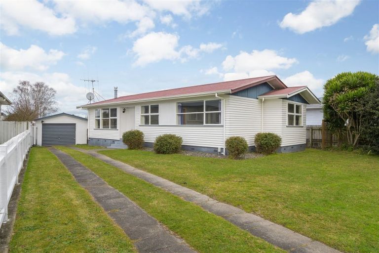 Photo of property in 9 Rosalind Street, Deanwell, Hamilton, 3206