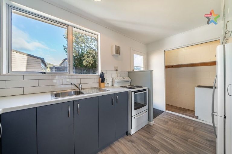 Photo of property in 6d Flock Grove, Fairfield, Lower Hutt, 5011