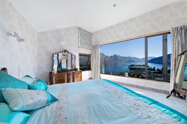 Photo of property in 33 Edinburgh Drive, Queenstown, 9300