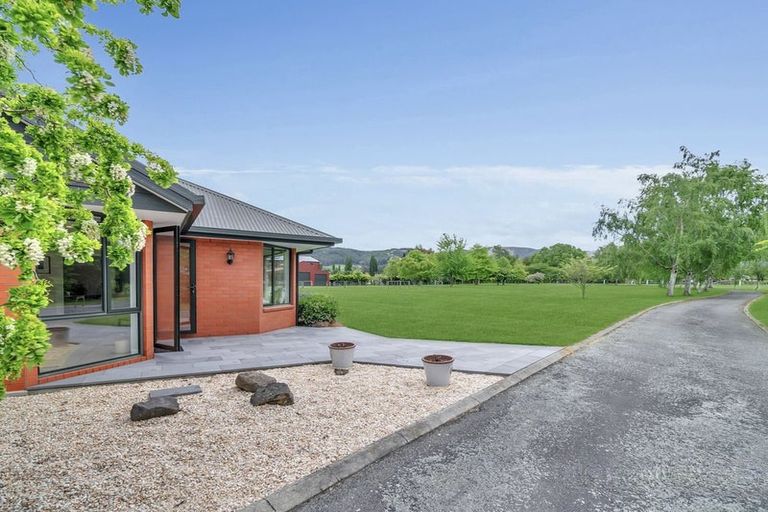 Photo of property in 40 Hunts Road, Waimate, 7978