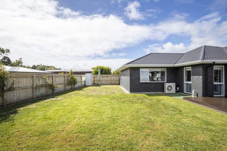 Photo of property in 5 Keene Drive, Bell Block, New Plymouth, 4312