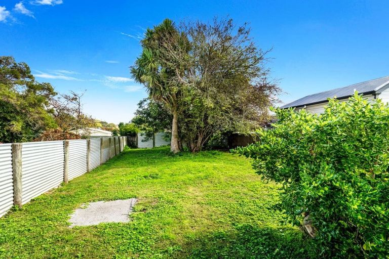 Photo of property in 15 Kelvin Street, Aramoho, Whanganui, 4500