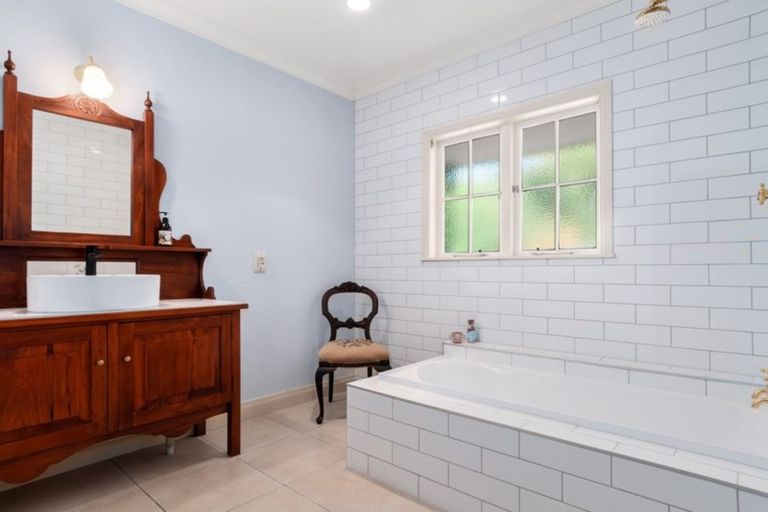 Photo of property in 85 Kayelene Place, Omokoroa, 3114