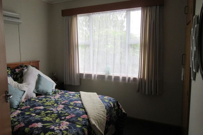 Photo of property in 85 Timaru Road, Waimate, 7924
