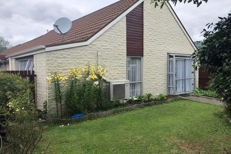 Photo of property in 70 Cutts Road, Russley, Christchurch, 8042