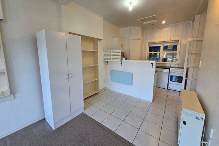 Photo of property in 13a Romney Square, Tawa, Wellington, 5028