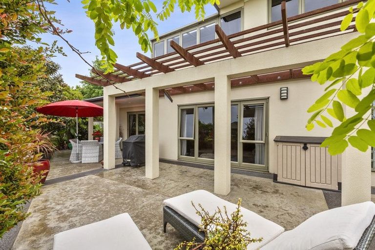 Photo of property in 176b Heta Road, Highlands Park, New Plymouth, 4312
