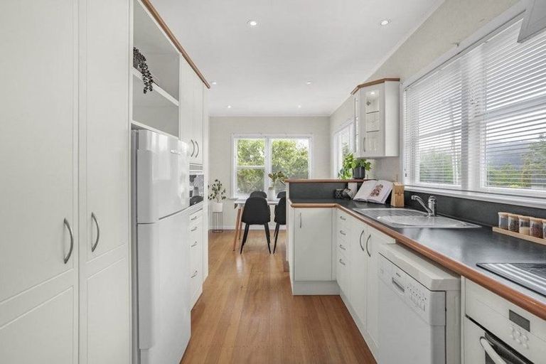 Photo of property in 61 Karaka Street, Wainuiomata, Lower Hutt, 5014