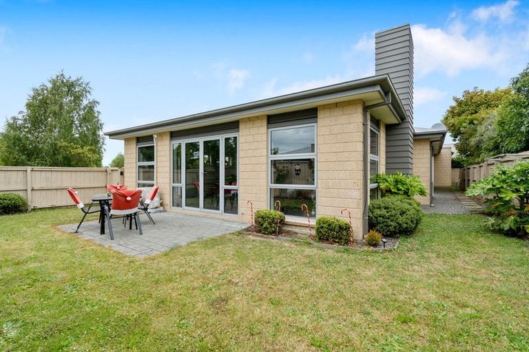 Photo of property in 6 Wrey Jury Lane, Dallington, Christchurch, 8061