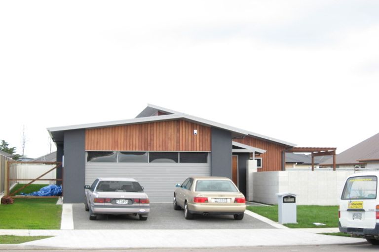Photo of property in 76 Russell Robertson Drive, Havelock North, 4130